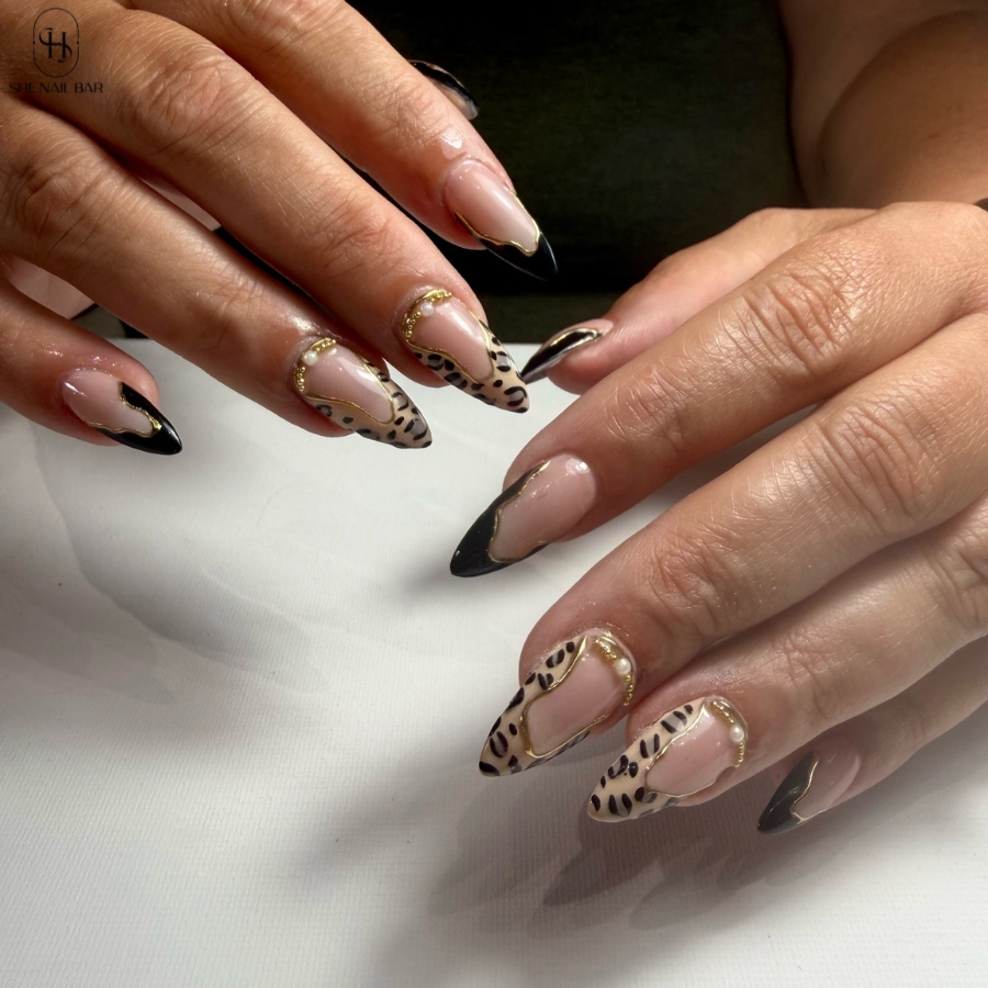 SHE NAIL BAR